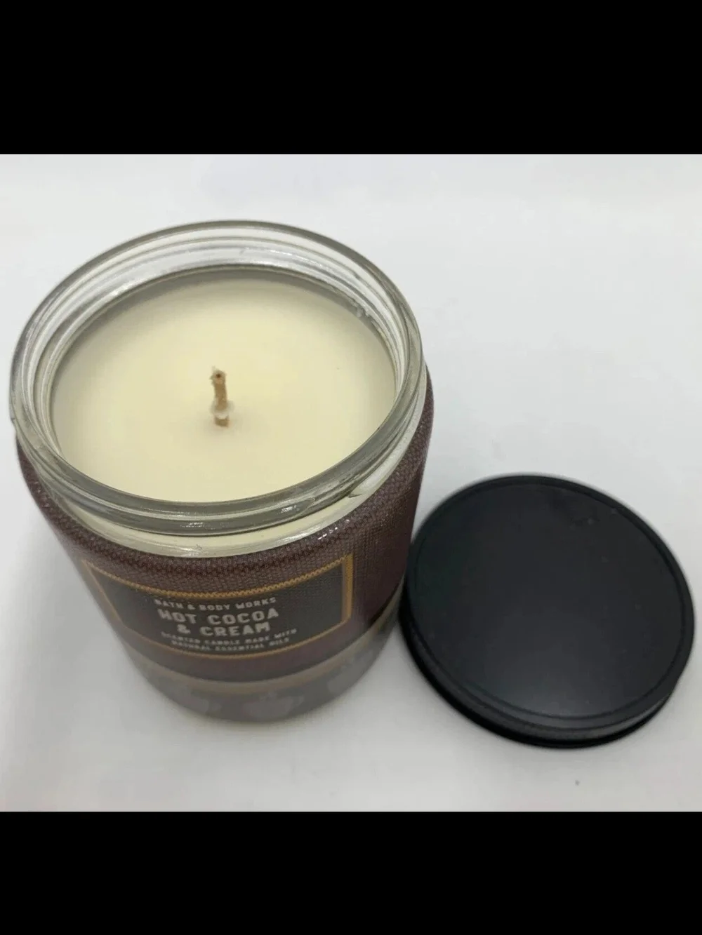 Bath & Body Works Hot Cocoa & Cream Candle - Brown